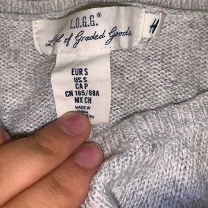 H&M Sweaters - Grey Sweater H&M Sweaters - Grey Sweater